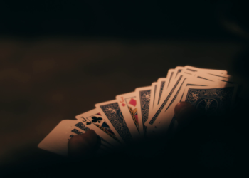 Le festival manip’ ! irrigue la Provence avec pas moins de 10 artistes invités à investir les marchés et les théâtres…