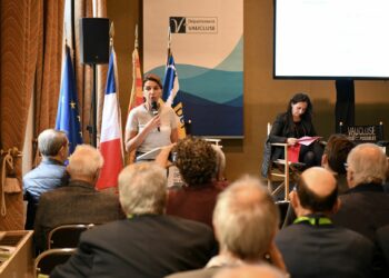 Dominique Santoni, Présidente du Conseil Départemental, lance les 1ers Etats Généraux de l’Eau en Vaucluse