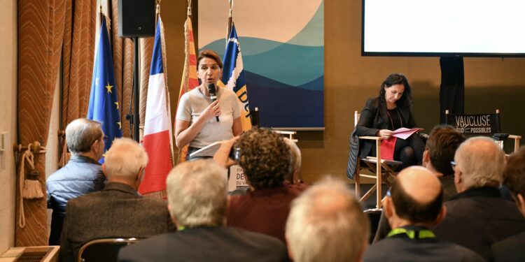 Dominique Santoni, Présidente du Conseil Départemental, lance les 1ers Etats Généraux de l’Eau en Vaucluse