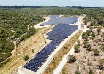 Caveirac : la centrale solaire du groupe ADP mise en service depuis 3 mois