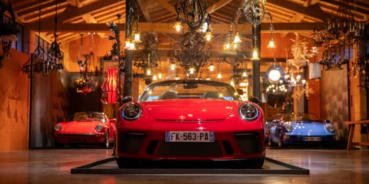 Gargas : 60 ans de Porsche mis en lumière par Mathieu Lustrerie