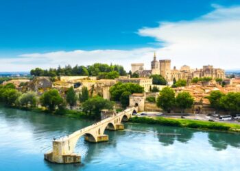 Vœux du maire d’Avignon, Cécile Helle ‘Prévoir l’avenir pour le rendre possible’