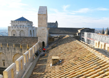 Avignon, Chantier de restauration du Palais des papes, la 2e tranche débute