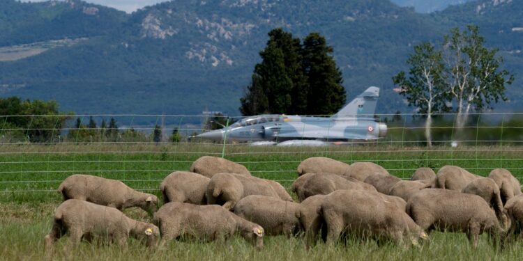 Grâce à la BA 115, le Pays d’Orange survole l’économie du haut Vaucluse