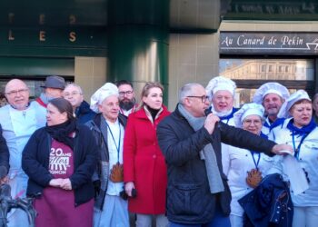 2022 : année noire pour la truffe, mais le diamant noir a attiré les foules, ce dimanche matin aux Halles d’Avignon