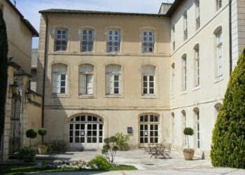 Isle-sur-la-Sorgue : le centre d’art Campredon ferme pour rénovation