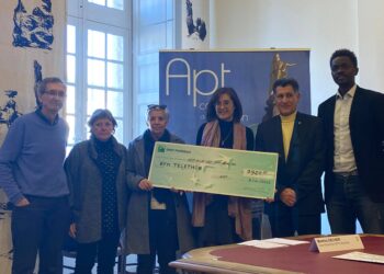 La Ville d’Apt remet son chèque à l’AFM-Téléthon