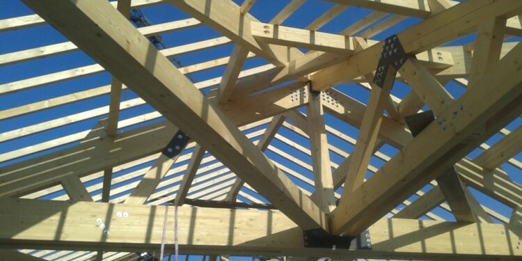 Les Communes forestières de Vaucluse encouragent la construction en bois local