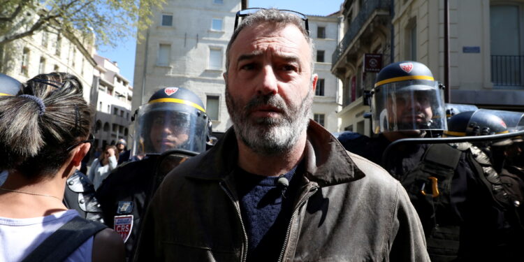 Tribunal de Carpentras : Christophe Chalençon, l’ex-leader des gilets jaunes condamné pour avoir menacé une journaliste de La Provence