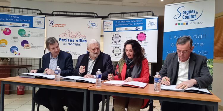 L’Agglomération des Sorgues du Comtat signe la convention ‘Petites villes de demain’