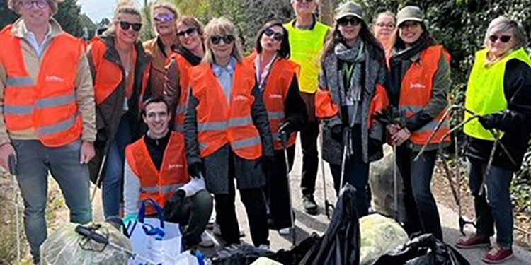 Carpentras : 68kg de déchets ramassés lors de la clean walk organisée par JusteBio
