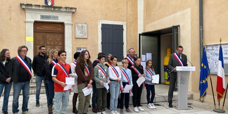La commune de Caumont-sur-Durance rend hommage aux victimes du terrorisme