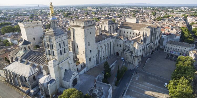 Des figurants recherchés à Avignon pour un long-métrage