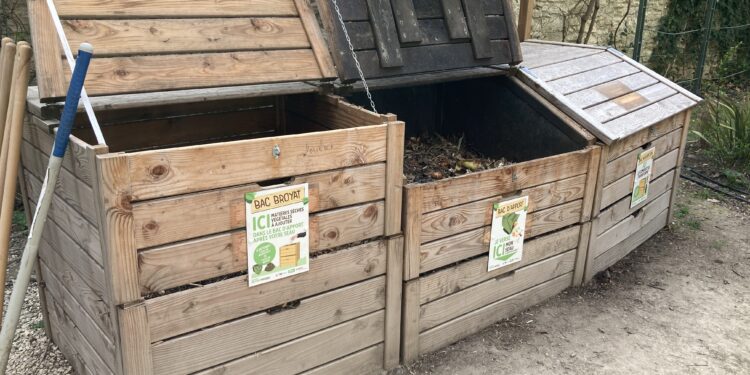 Jardin des Carmes : l’aire de compostage collectif officiellement inaugurée
