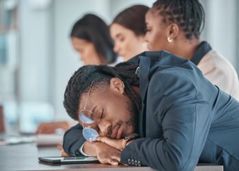 Je m’ennuie en réunion, mais j’me soigne…