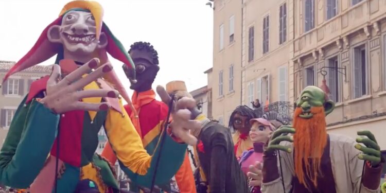 Carpentras fait son carnaval