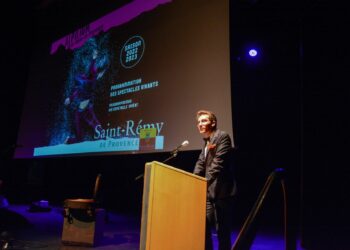 Au cœur des Alpilles, Alpilium la bien nommée, fête ses 10 ans de saison culturelle