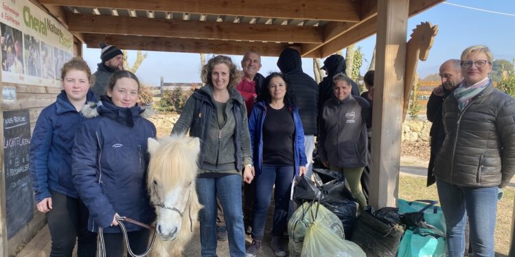 Mazan, 200 kg de déchets prélevés lors du Clean-up day à cheval