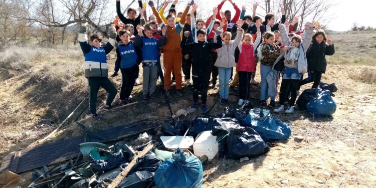 Nettoyage des berges du Calavon-Coulon : « Il y a des personnes qui abîment le monde »