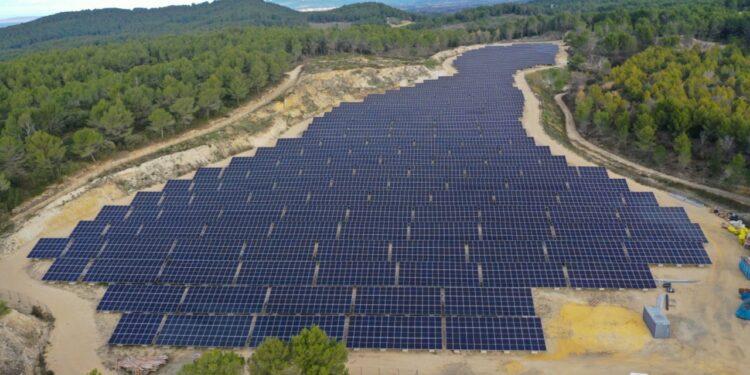 L’Isle-sur-la-Sorgue inaugure la centrale solaire des Calottes