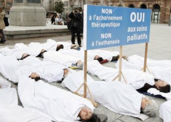 Avignon, ‘Soulager mais pas tuer’ manifeste ce mardi soir 4 avril à 18h30, place de l’Horloge