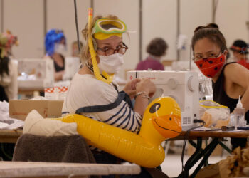 Capitole studios : ‘Aux masques, citoyennes’, un film cousu (hu)-main, une ode à la solidarité