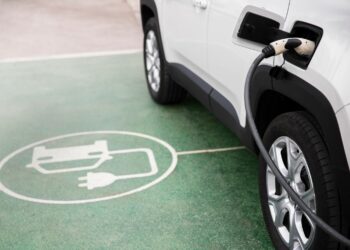 Encore trop peu d’entreprises intègrent le passage à l’électrique dans leur plan de mobilité