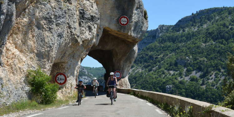 Les gorges de la Nesque en voie verte Dimanche 4 juin