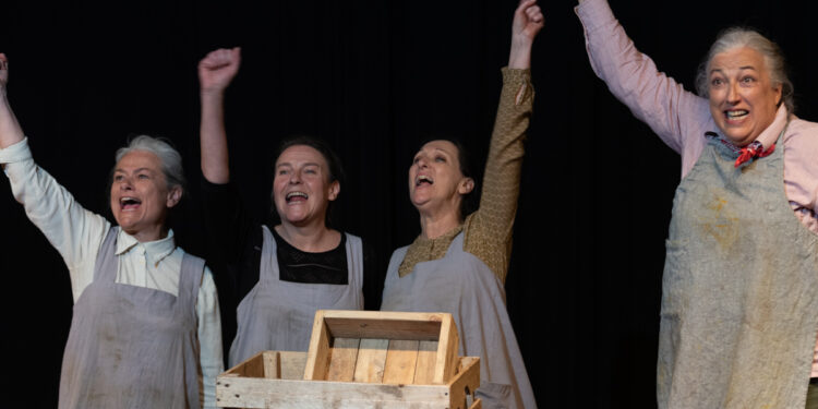 Avignon : ‘Les filles aux mains jaunes’ de Michel Bellier