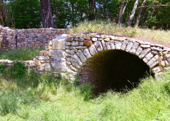 Monieux : découverte du moulin Virgile et du patrimoine hydraulique du Vaucluse