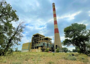 Tout savoir sur la démolition de la cheminée de la centrale EDF d’Aramon