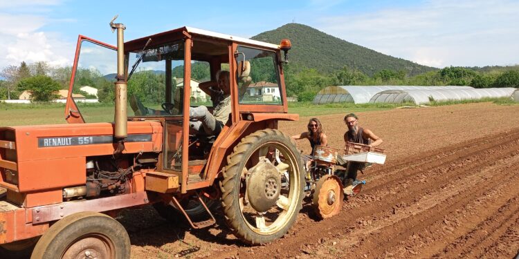 Gard, La Noria, la ferme agro-écologique qui intrigue tant