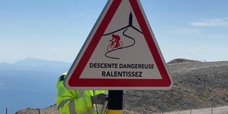 Mont Ventoux : cyclistes, soyez prudents en descente !
