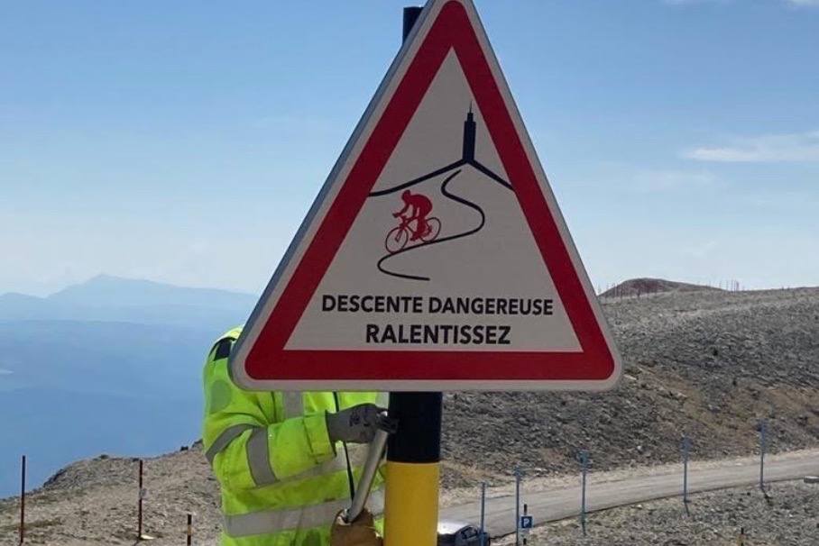 Mont Ventoux cyclistes soyez prudents en descente Actualite