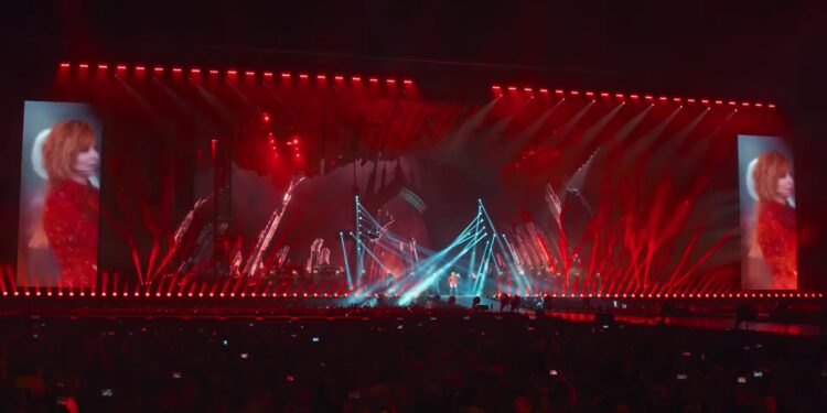 Tournée de Mylène Farmer : des décors 100% Vaucluse