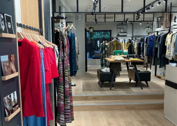 Avignon : un couple ouvre sa boutique de prêt-à-porter IKKS men et women