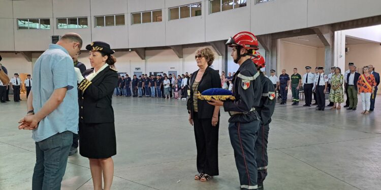 Journée nationale des pompiers à Fontcouverte : hommage et remise de médailles pour actes de courage et de dévouement