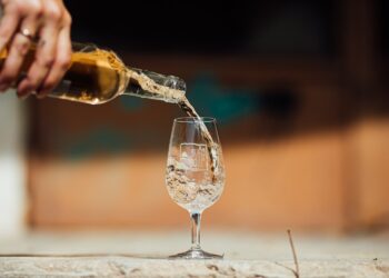 Les vignerons de l’AOC Luberon se réunissent à Lourmarin pour l’événement Wine & Dine