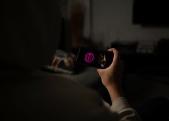 L’exposition des jeunes à la pornographie laisse des traces dans les corps comme dans les esprits