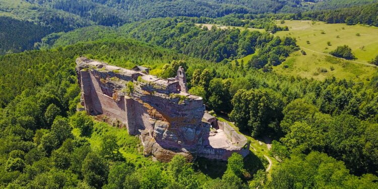 Château de Fleckenstein : Un haut-lieu médiéval de l’Alsace