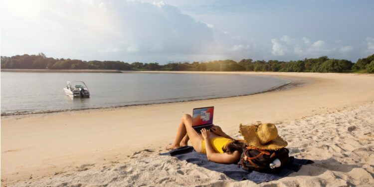 Peut-on télétravailler depuis son lieu de vacances ?