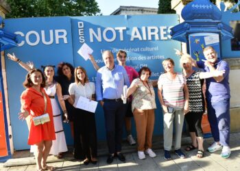 Festival Off, Quand la Cour des notaires fait son show