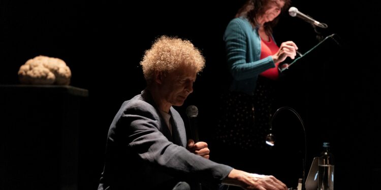 ‘Détours et autres digressions’ ou l’art de nous faire prendre un chou-fleur pour un cerveau