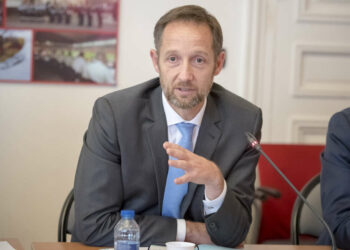 Un ‘super flic’ devient préfet du Gard