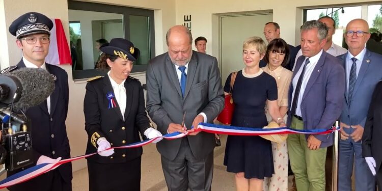 (Vidéo) Prison : le garde des Sceaux prépare la sortie