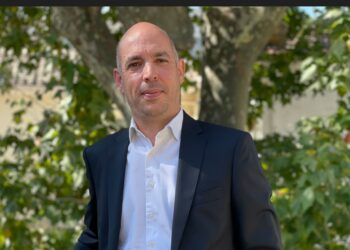 Cloître Saint-Louis, l’Ordre des avocats d’Avignon propose ‘Droits et théâtre’