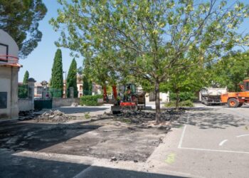 Après celle de l’école Marcel Pagnol, la commune de Monteux re-nature la cour de l’école Béraud