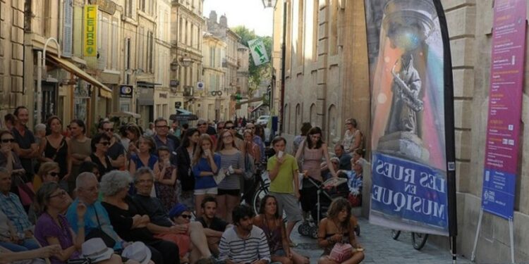 Arles, les rues en musique, ce soir ce sera piano !