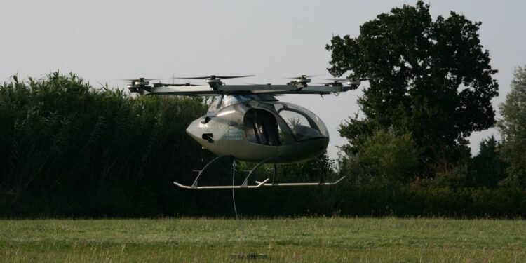 Caromb : ça plane pour ‘Whisper’, un hélicoptère électrique qui vole sans bruit ni kérosène
