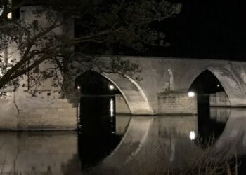 Les noctambules d’Avignon et de Villeneuve, ou comment découvrir les villes autrement